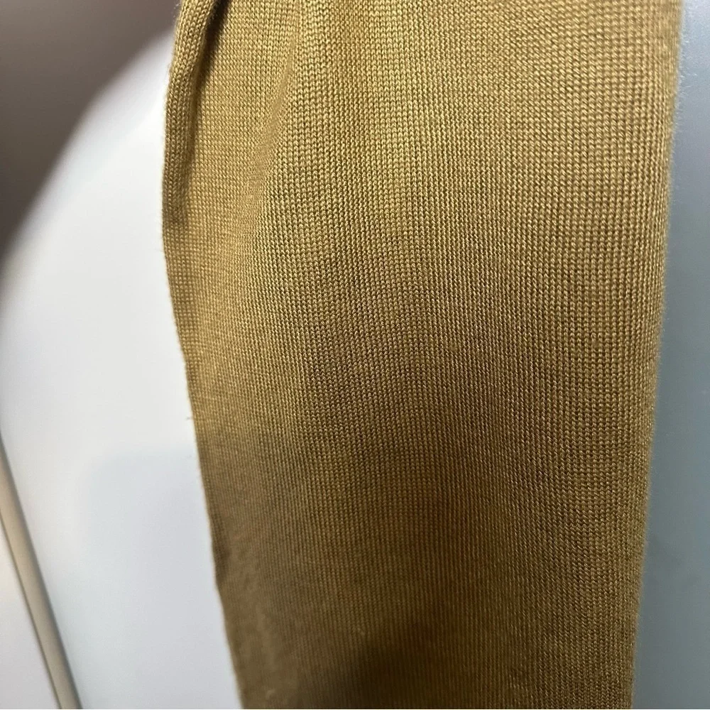 MICHAEL KORS Tan and White Reversible 64” Length Scarf
